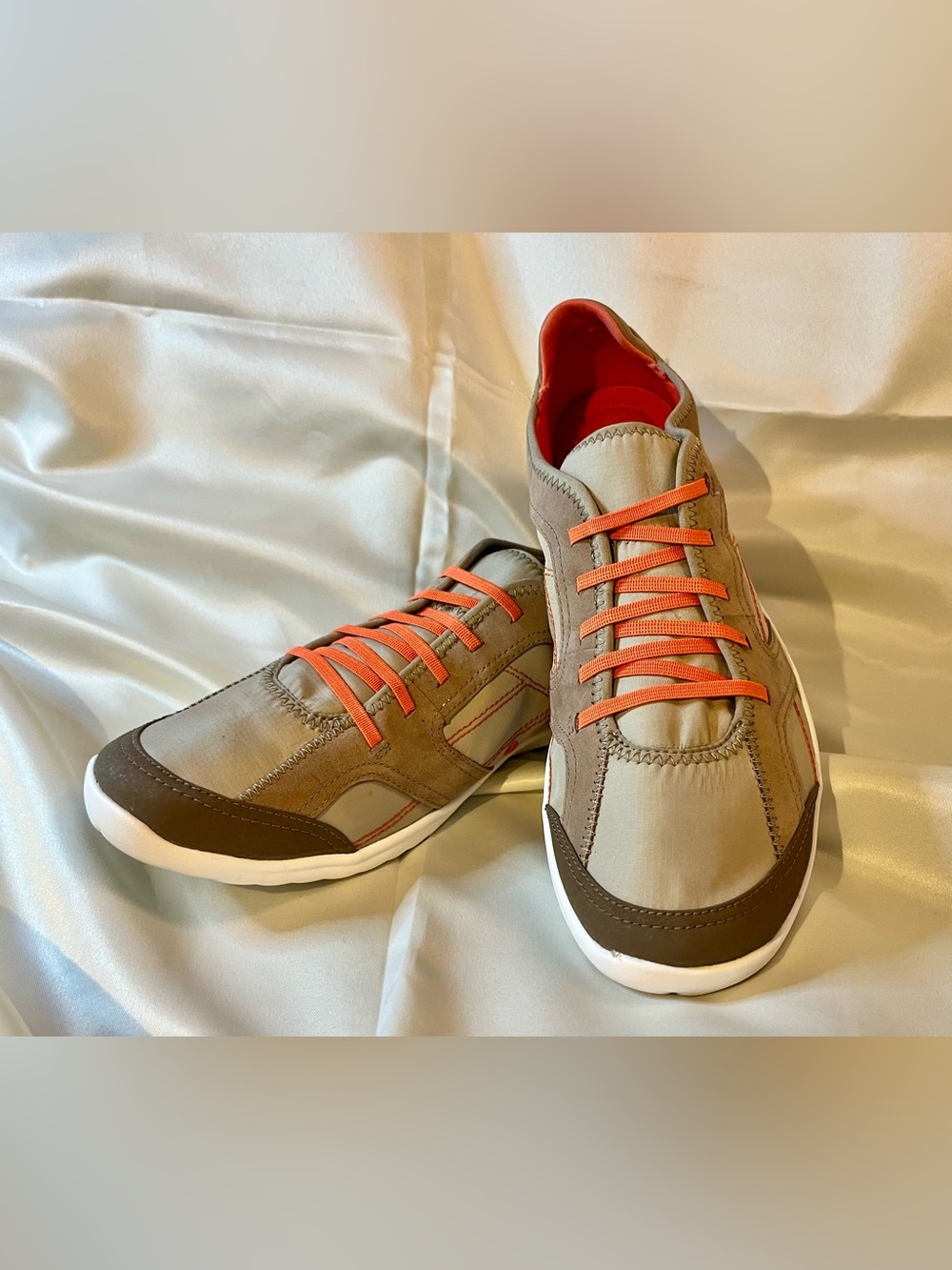 Clark’s Arbor Jade Walking Sneakers
